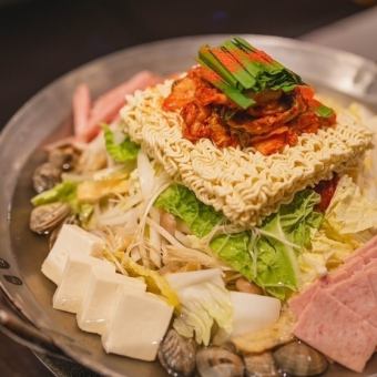 【Pudechige套餐】含90分鐘無限暢飲、5道菜、4,400日圓（含稅）