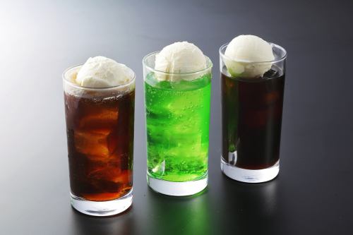 クリームソーダ/コーラフロート/コーヒーフロート