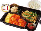 エビチリとチンジャオロースーのご馳走弁当