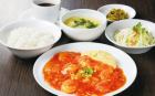 平日夜限定！エビチリソース定食