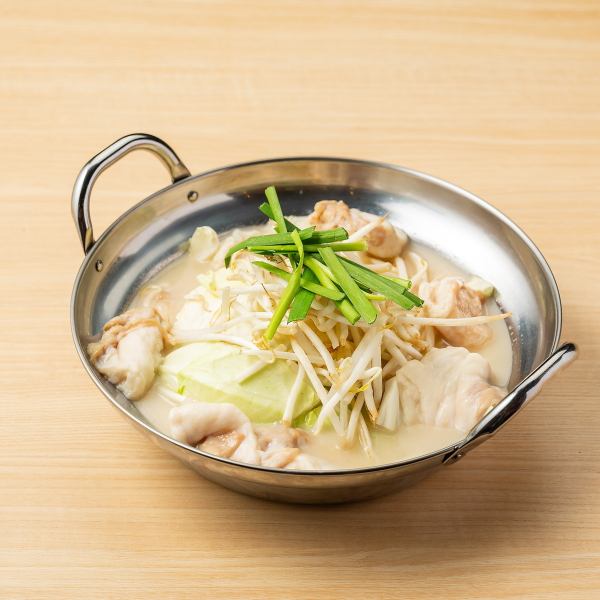 ●選べる赤or白モツ尽くしコース●当店名物！選べるもつ鍋+鉄板＆海鮮付き！＜全9品＞3999円