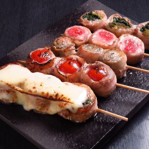 博多野菜巻き　各2本590円（税込）～