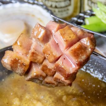【新登場】どっぷりバター×ガーリック漬け厚切り牛タンステーキ付き120分飲み放題付き6000円