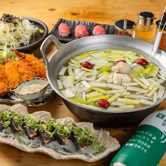 《2時間飲み放題》スタミナ満点！極みスープのタッカンマリ×旬の海鮮で韓国気分の満足コース