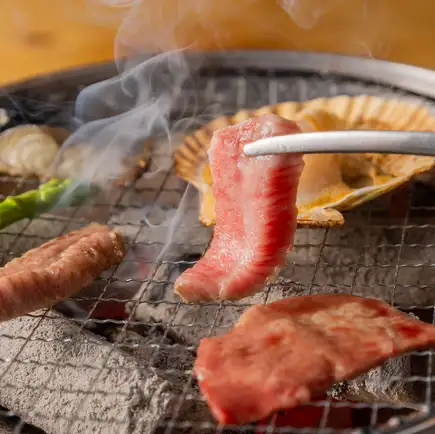 《2時間飲み放題》昼飲みに最適！黒毛和牛の炙り肉寿司・七輪焼き7種全10品3,000円