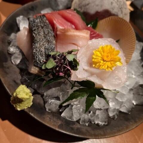 お造り盛り合わせ(五種)