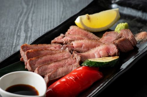 Grilled thick-sliced beef tongue