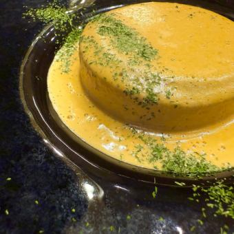 Daikon radish with sea urchin cream sauce