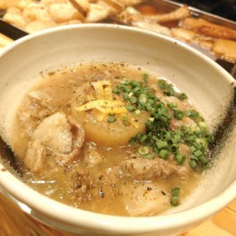 Daikon radish with beef tendon sauce ~Kyoto black shichimi flavor~