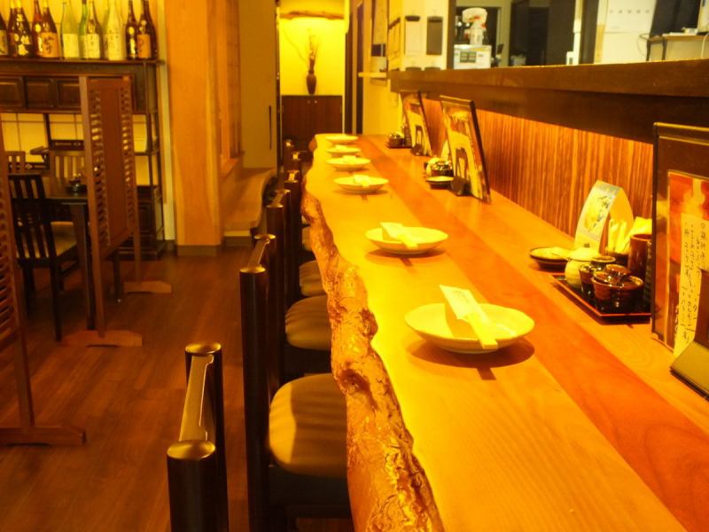 【Counter total 6 seats】 Counter full of live feeling popular with regulars ♪