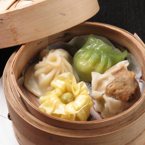 【焼売・小籠包・春巻き】彩り点心（4個）