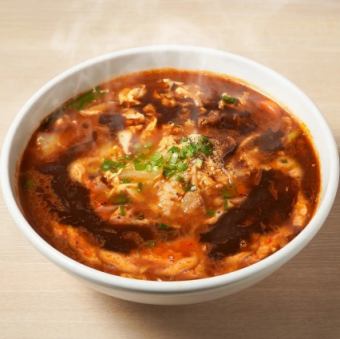 Black garlic oil kalbi soup