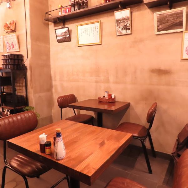 We are particular about the acoustics and have a full range of equipment. We can also host parties for up to 25 people.The restaurant is spacious and perfect for large groups! Also, the seats are spaced far apart, so you can visit us with peace of mind. Please feel free to contact us.