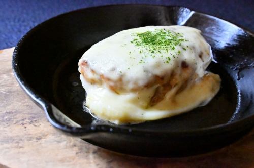 ゲンコツつくねぶっかけチーズ