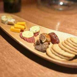 チーズとドライフルーツ盛り合わせ