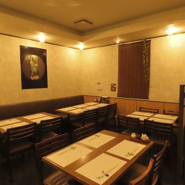 店舗貸切のご予約も大歓迎です！様々なシーンに幅広くご対応いたしますので、ぜひお気軽にお問い合わせください。プライベートな空間をお過ごしいただけるよう、スタッフ一同サービスさせていただきます。居心地の良い空間と雰囲気に包まれながら、各種宴会、飲み会、接待などをお楽しみください。