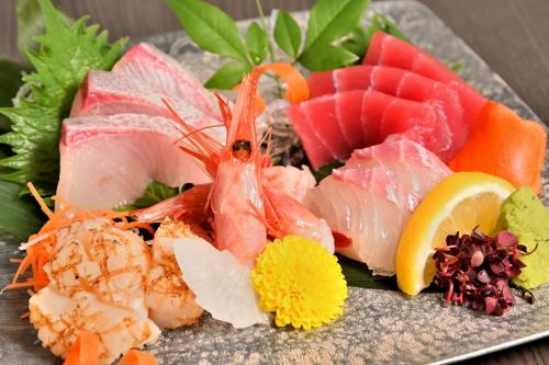 [Pride of fresh fish !!] Assorted sashimi 680 yen (tax included) ~
