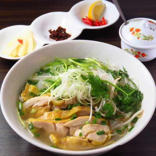 フォーで味わう、本格ベトナムの深い旨み!