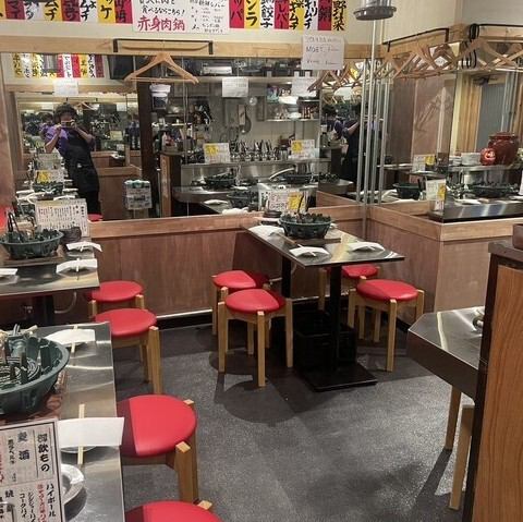 The interior of the store has a casual atmosphere.You can relax and enjoy your meal without any stress.