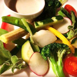 Colorful vegetable Bagna cauda