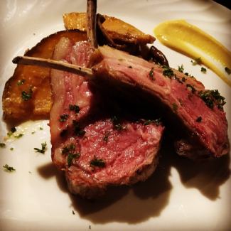 Roasted lamb chops (2 pieces)