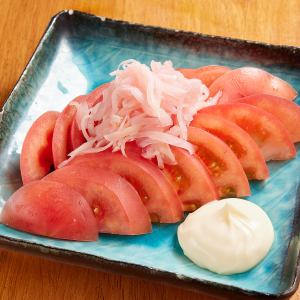 Carrot Karamucho / 轻腌山药和黄瓜 / 香辣肉味噌冻豆腐 / 大量蒜味西红柿