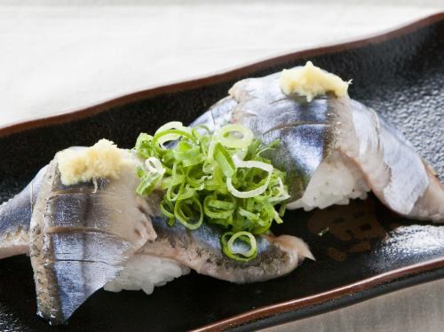 [Autumn Harvest Festival from September 1st to October 31st] Grilled first saury sushi
