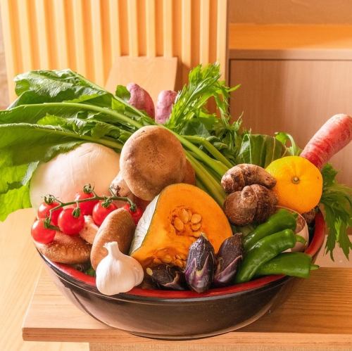 地場野菜と無添加ドレッシング使用。