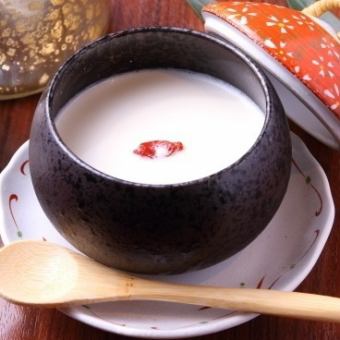 自家製　濃厚杏仁豆腐