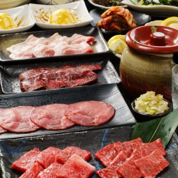 Year-end party ◎ Satisfying♪ A5 rank wagyu beef sirloin 12 dishes 2 hours all-you-can-drink deluxe course 8000 yen
