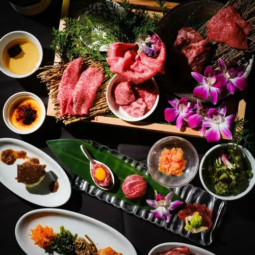 Enjoy the luxurious taste of Omi beef, one of Japan's three most famous wagyu brands, delivered directly from the producer.