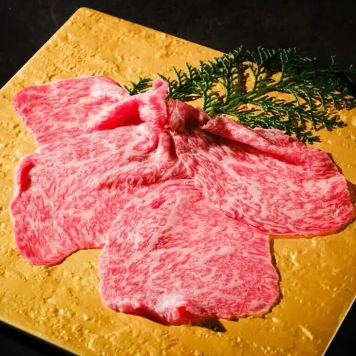 Omi Beef Tomosankaku | Melts in your mouth with exceptional marbling