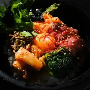 美味!石烤拌飯 | 香脆米飯