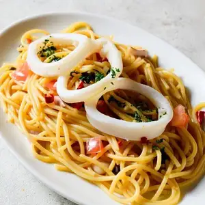 魷魚時令蔬菜意麵 | 時令風味