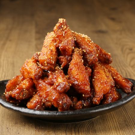 Wings (red chili flavor)