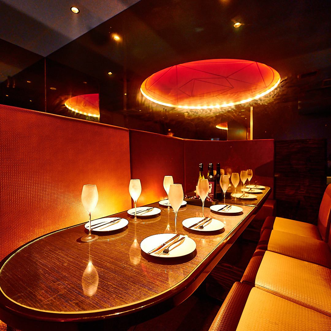 A 1-minute walk from Kinshicho, a calm and stylish private room, and a fun party