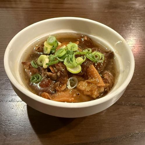 行列が出来た大人気牛スジ