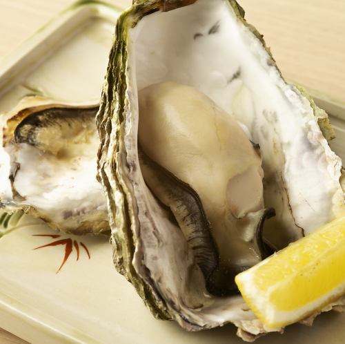 [Proud of freshness!] Charcoal-grilled Noto oysters [2 pieces]
