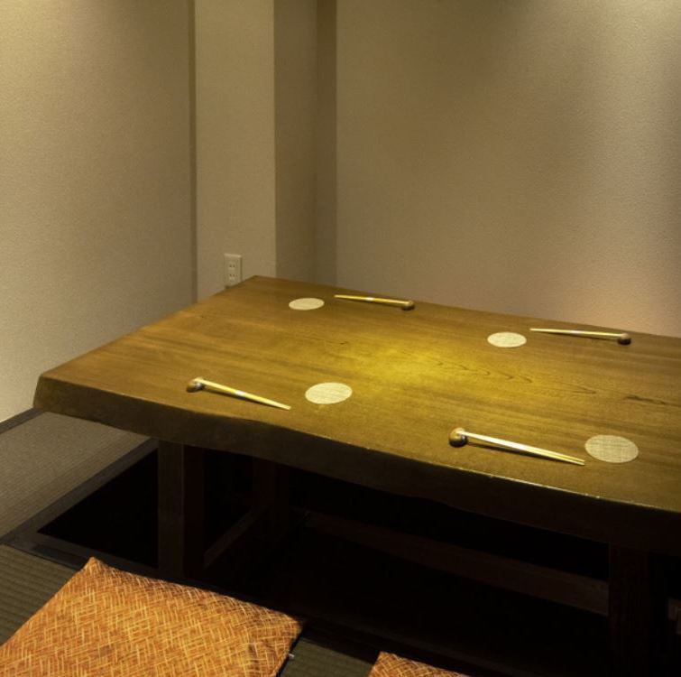 We also offer popular semi-private rooms to ensure your privacy.