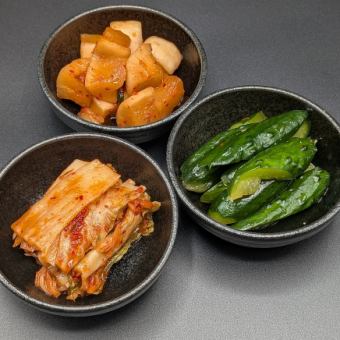 白菜キムチ/オイキムチ(きゅうりキムチ)/カクテキ(大根キムチ)