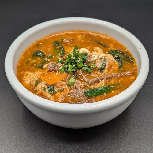 [辛] ユッケジャンスープ