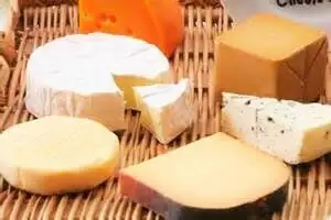 チーズの盛り合わせ