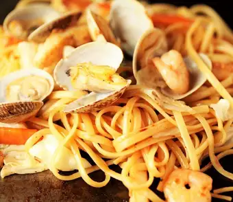● 海鮮オイスターソース焼きそば