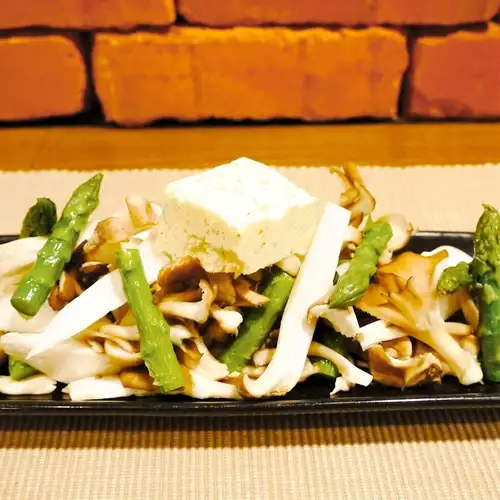 ◆きのことアスパラのガーリックバター焼き