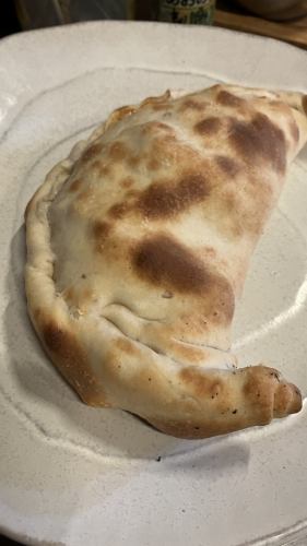 Calzone (wrapped pizza)