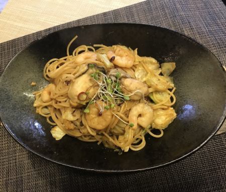 Spicy peperoncino pasta with oysters and shrimp