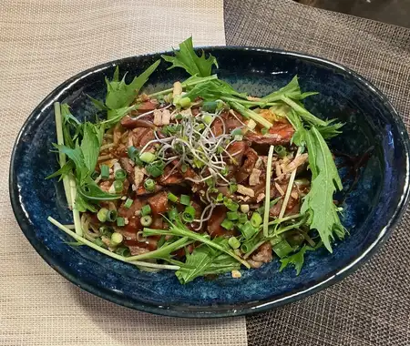 燻製ローストビーフとキャベツ