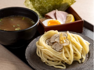 深夜遅くまで営業中です！