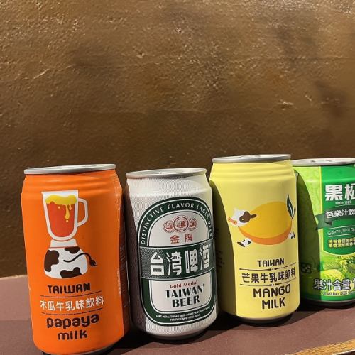 アルコールからノンアルまで種類豊富なドリンク