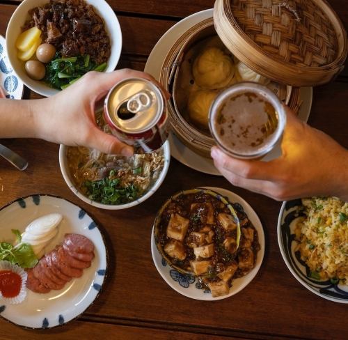 大人数をはじめ、少人数にも最適なボリューム満点の飲み放題付きコース！